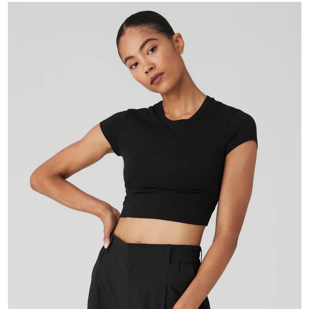 Alo yoga soft, crop, finesse, short sleeve top